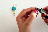 How to Use Storytelling to Sell Custom Jewelry Effectively