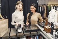 How to Buy Authentic Jewelry in a Crowded Online Market